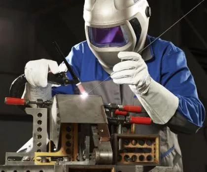 Աշխատանքը Welder արգոնի Շվեդիայում 14 եվրո ժամում