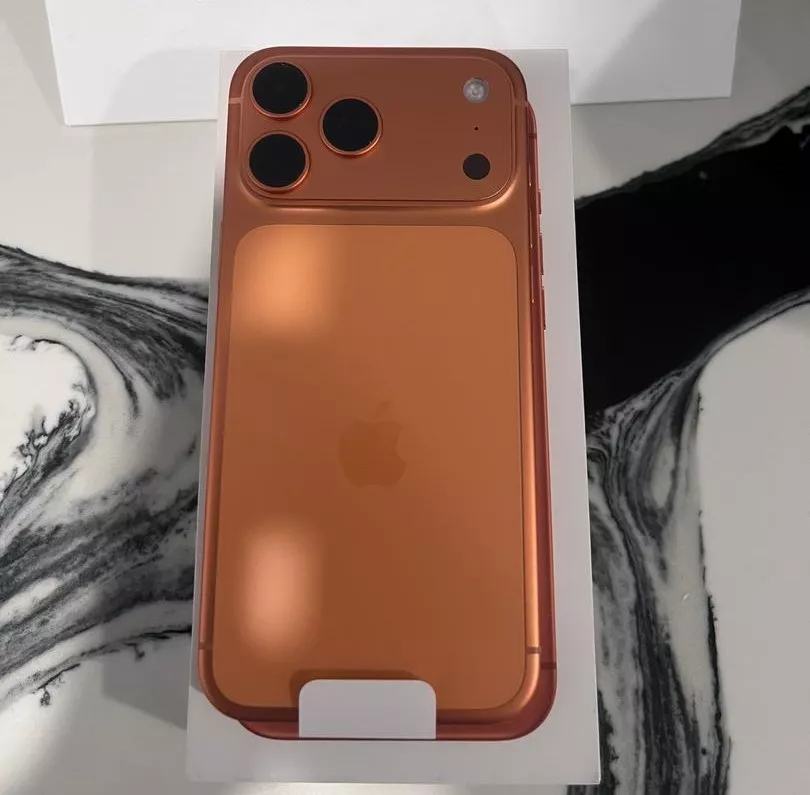 Продаю новый оригинальный Apple iPhone 17 Pro Max!