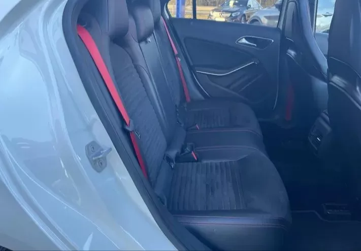 Mercedes Benz A45 AMG