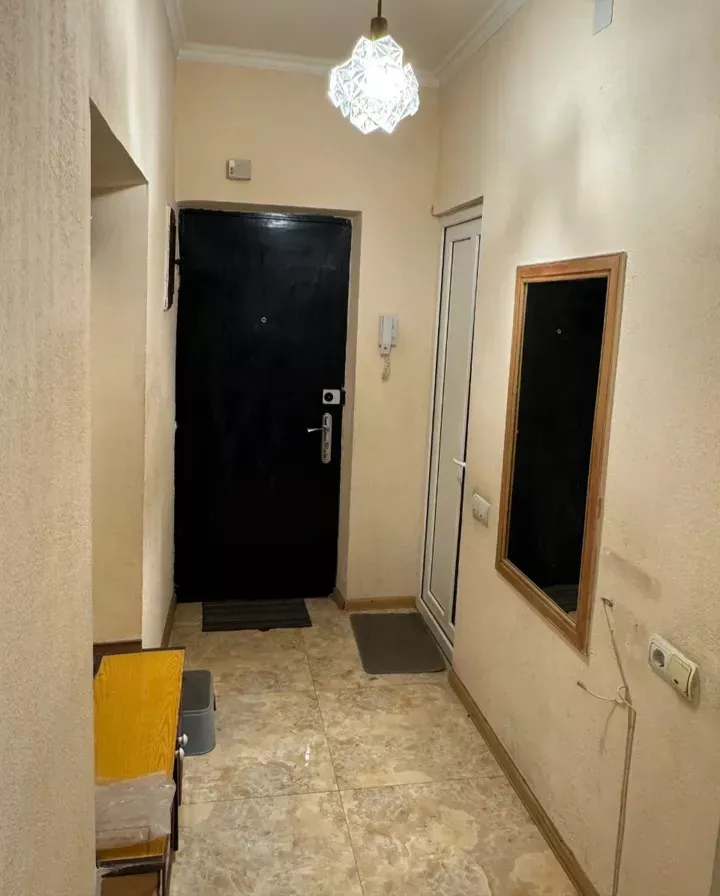 2комн, у метро Дружба