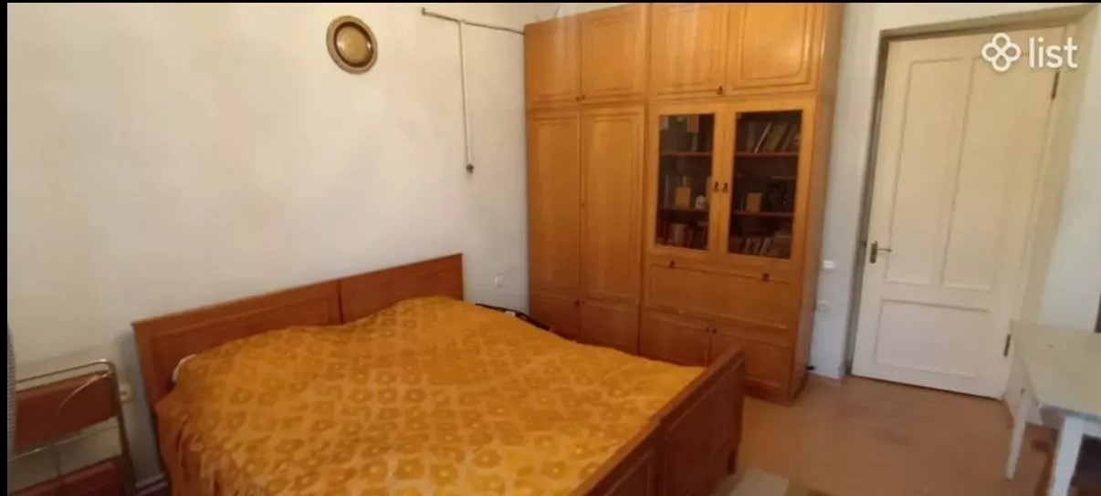 Երկու հարկանի քարե տուն Գրիգոր Զոհրապի փողոցում Աջափնյակում, 235 քմ, 480 քմ հողի վրա, 2 սանհանգույց