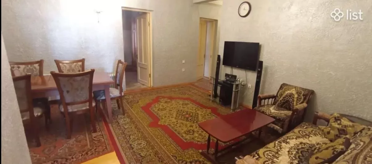 Երկու հարկանի քարե տուն Գրիգոր Զոհրապի փողոցում Աջափնյակում, 235 քմ, 480 քմ հողի վրա, 2 սանհանգույց