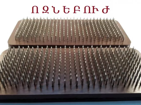 Акупунктурист, иглоукалывание, массаж стоп, доска