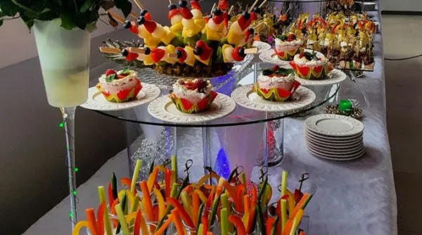 Fursheti das@ntacner sexani dzevavorum / Buffet