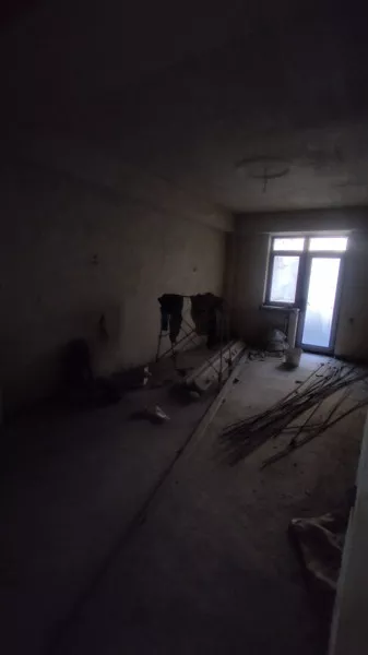 Продается 5-ти комнатная квартира в центре Еревана