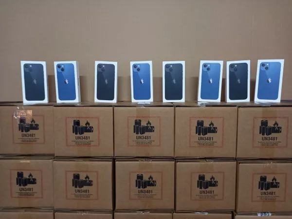 Վաճառվում է Apple iPhone 13 / 13 Pro / 13 Pro Max