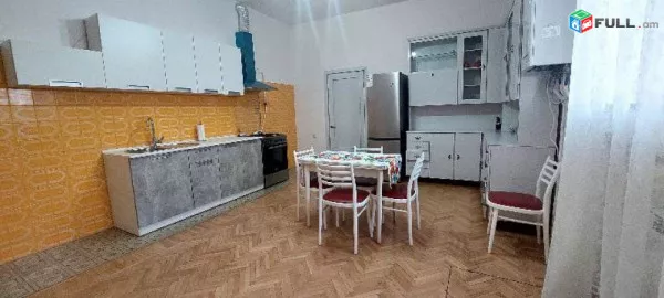 Մեկ հարկանի քարե տուն Բագրատունհաց փողոցում Շենգավիթում 100 քմ. Կապիտալ վերանորոգված 