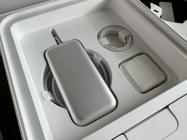 New Apple Vision Pro 1TB,Dual Loop Band + Apple ca