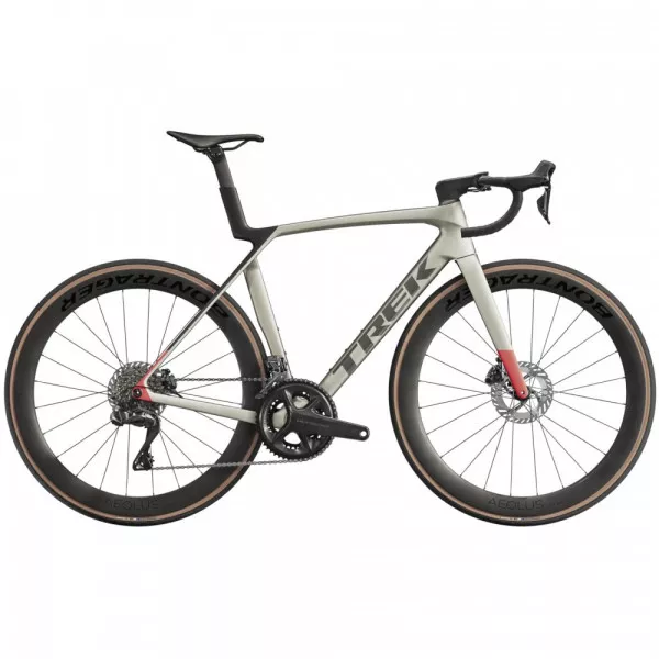 Trek MADONE SL 7 GEN 8 - Carbon Road Bike - 2025